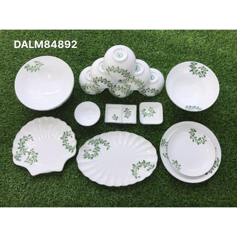 Bộ bát đĩa gốm sứ Bát Tràng, họa tiết vẽ thủ công.