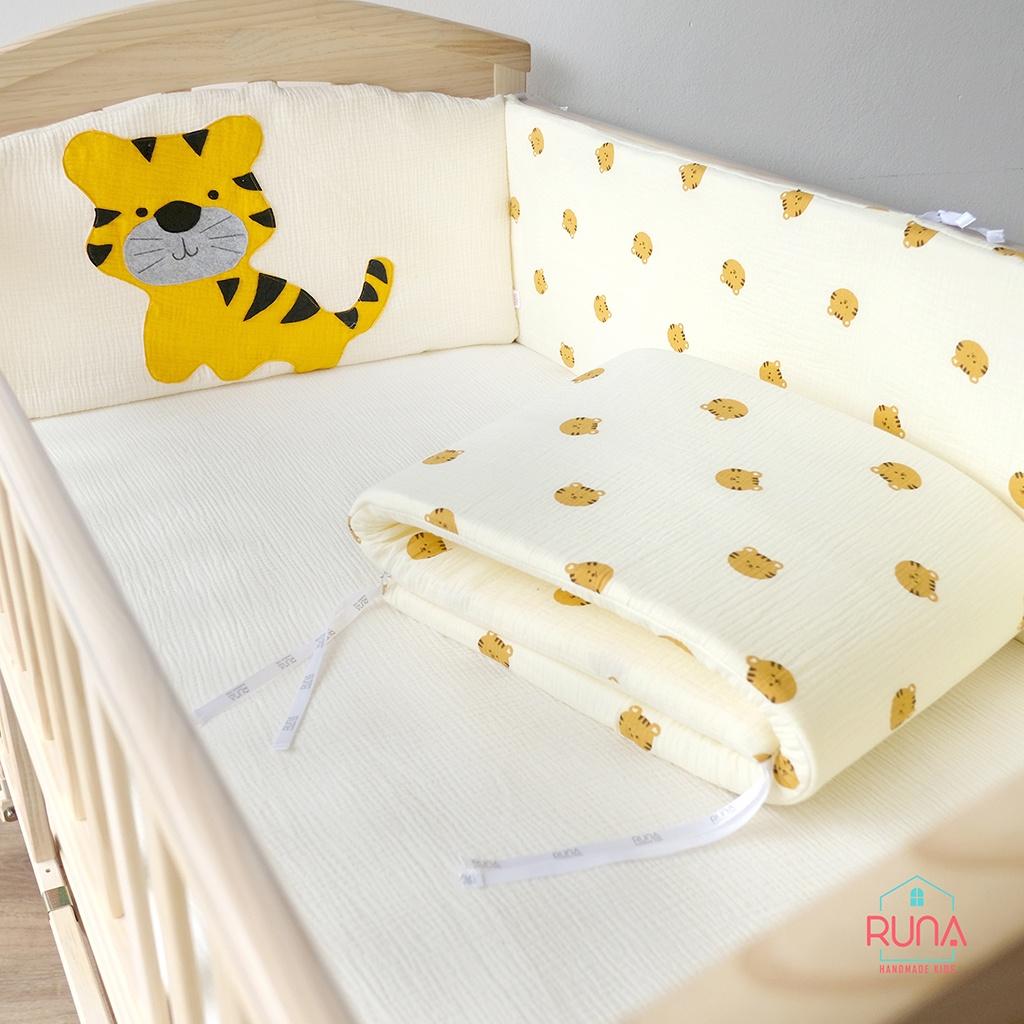 Bộ 4 tấm quây cũi cho bé RUNA KIDS chất liệu muslin cao cấp mềm mại thoáng khí thấm hút mồ hôi họa tiết dễ thương cho bé