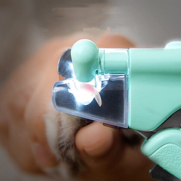 Hình ảnh Kìm Cắt Móng cao cấp có đèn Led cho chó mèo ( giao màu ngẫu nhiên )
