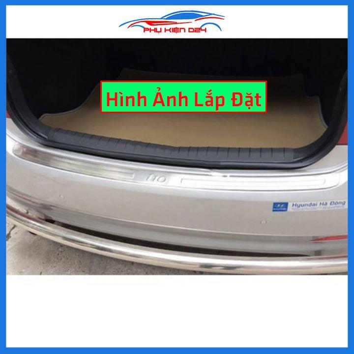 Ốp chống trầy cốp Grand I10 Hatchback inox sáng bóng bảo vệ xe chống va đập