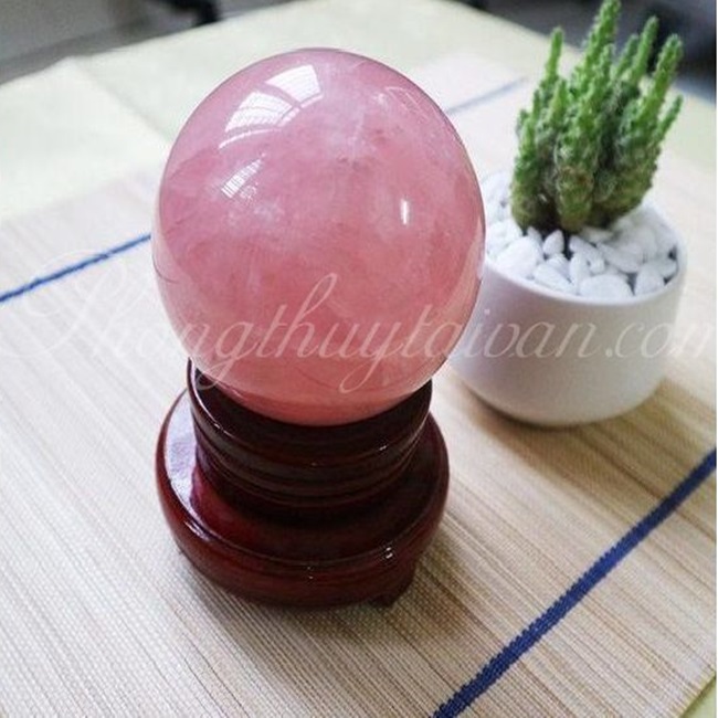 Bi cầu Thạch Anh màu hồng