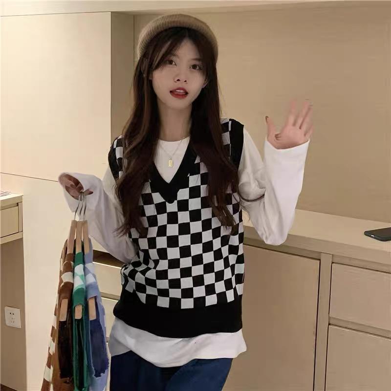 MS871 Áo gile len nữ kẻ caro cổ tim Hàn Quốc