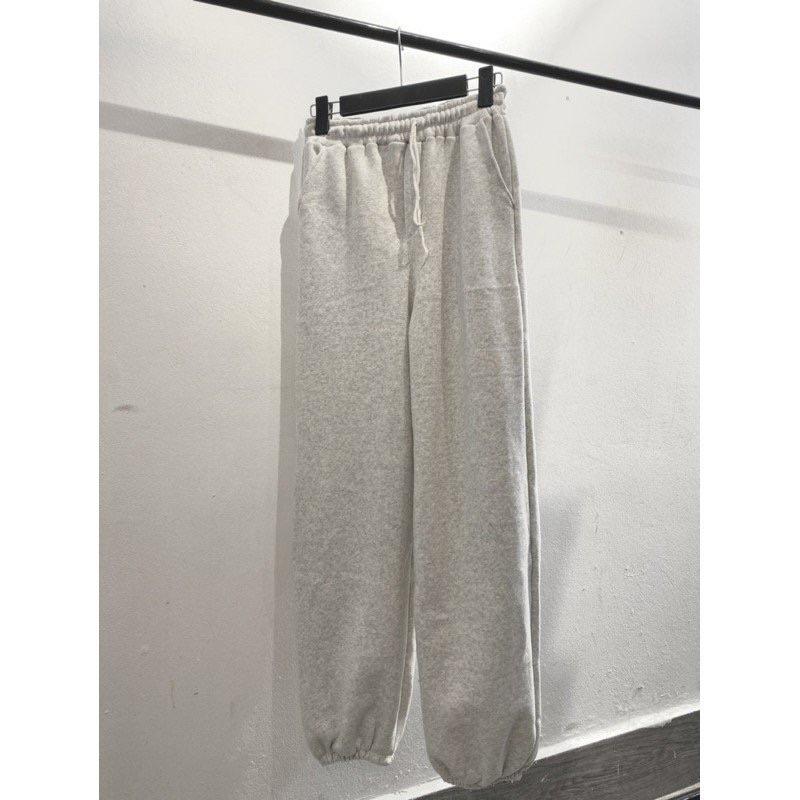 Quần thể thao bo ống // M4 Outfit