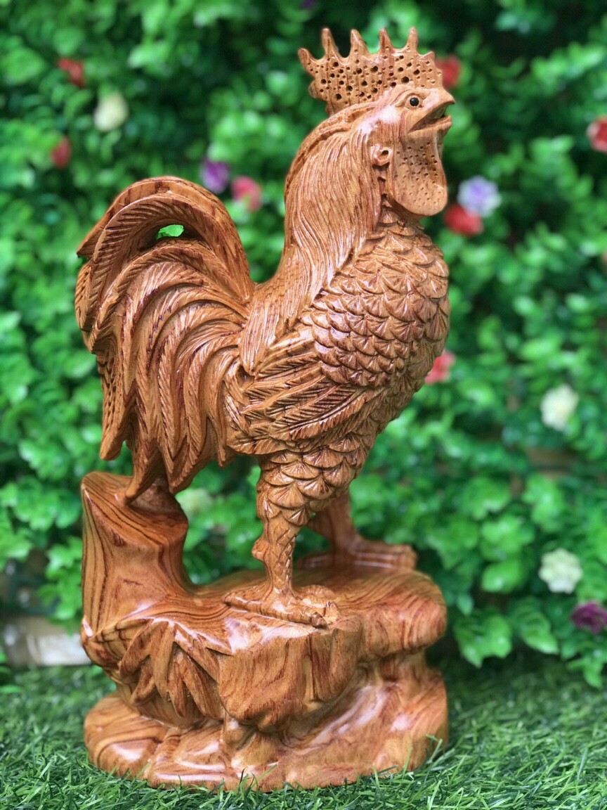Tượng con gà trống bằng gỗ hương đá kt cao 30cm