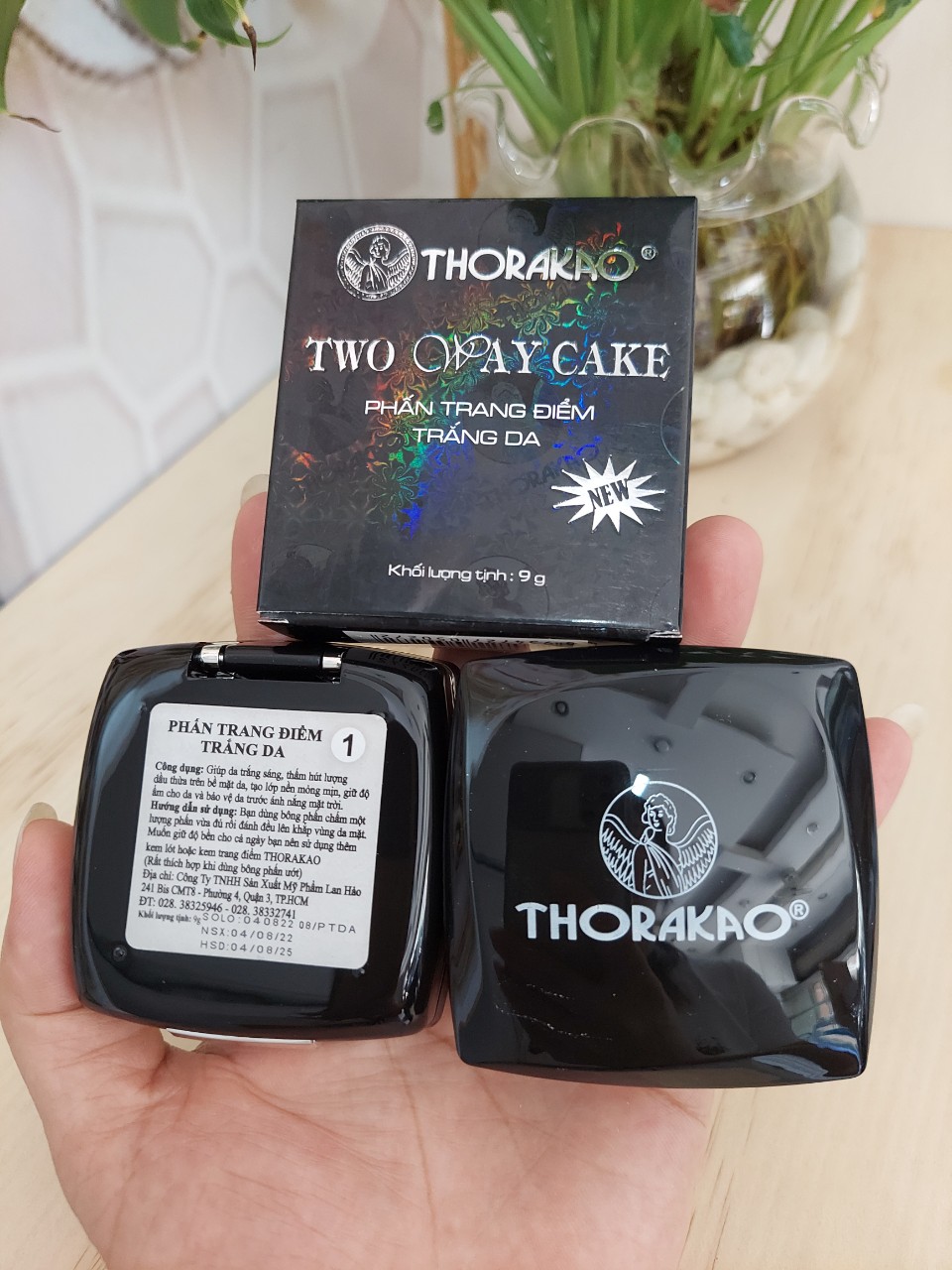 PHẤN TRANG ĐIỂM TRẮNG DA T H O R A K A O TWO WAY CAKE 9G