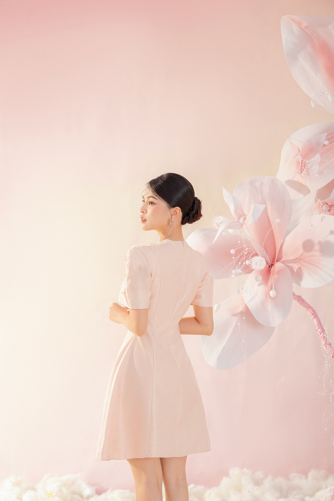 OLV - Đầm Gabi Cutout Embro Dress