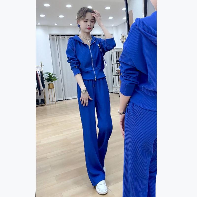 Bộ Đồ Thể Thao Hai Mảnh Áo + Quần Ống Rộng Phong Cách Thời Trang Phương Tây Dành Cho Nữ