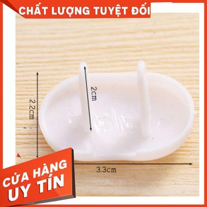 Bịt ổ điện an toàn cho trẻ nhỏ