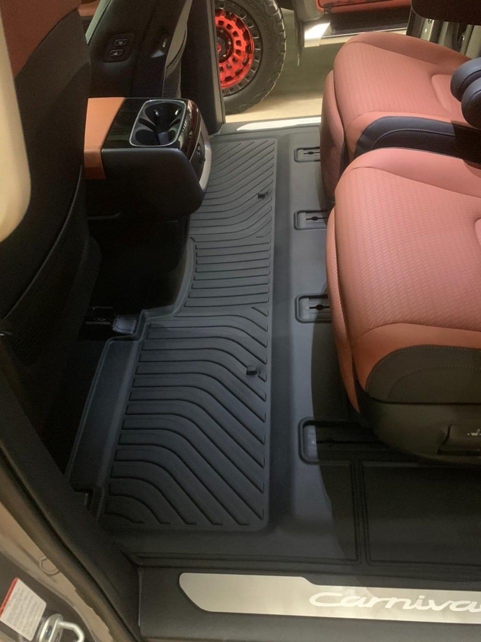 Thảm lót sàn Macsim TPE cho xe Kia Carnival 2022 (7 SEAT) nhãn hiệu Macsim- 3 hàng ghế