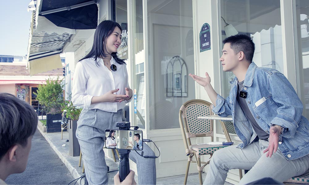 Micro Thu Âm Cài Áo Saramonic Blink900 B2 Cho Điện Thoại & Máy Ảnh – Livestream/ Quay video/ Podcast -Hàng Chính Hãng