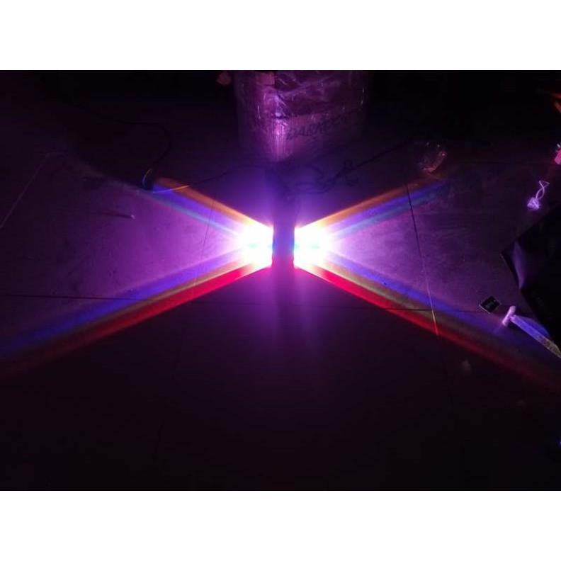 ĐÈN HẮT TƯỜNG LED CHIẾU SÁNG HAI ĐẦU 8 MẮT 4 ÁNH SÁNG
