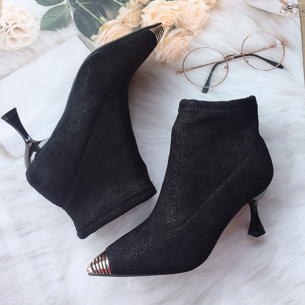 Bốt Cổ Thấp Mũi Nhọn Gắn Đồng Siêu Sang Chảnh (Mã A978-5) Kèm Tất/Vớ Da Chân