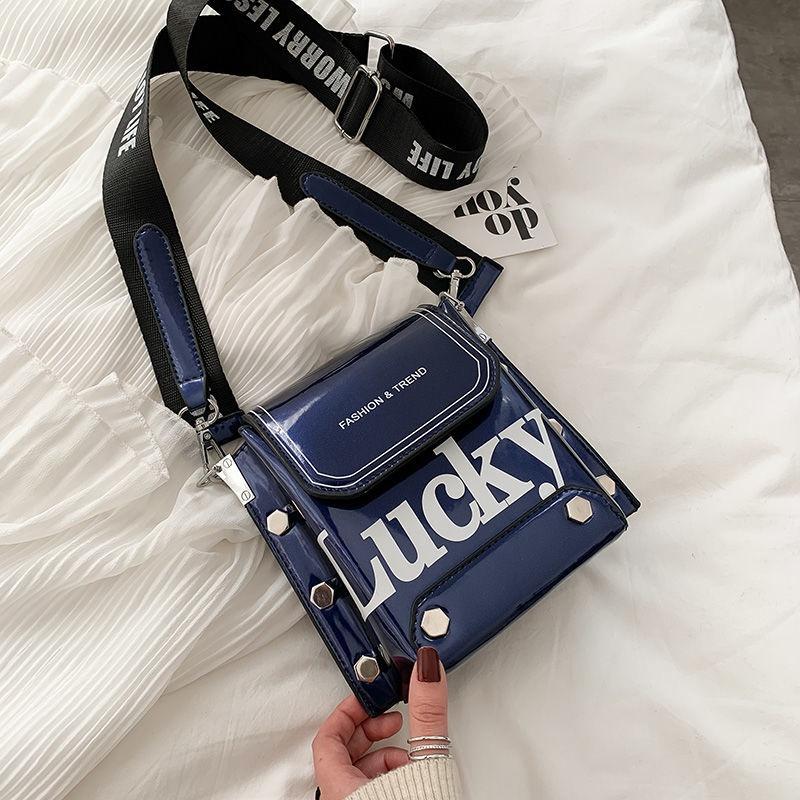 Túi da đeo vai đựng điện thoại phong cách thời trang 2021