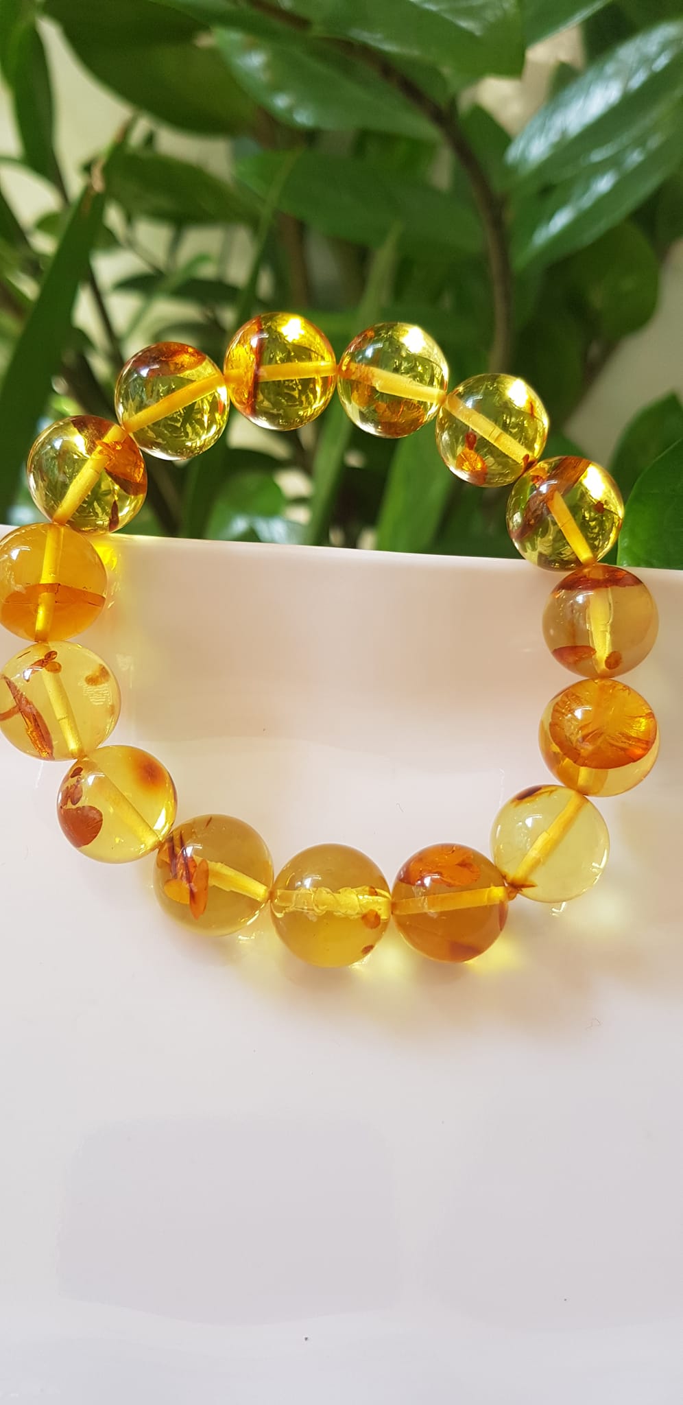 Vòng Hổ Phách tự nhiên Size Nam 14,5mm Vòng Vip cao cấp sịn hiếm quá đẹp xuất sắc 14,5mm Đá Hổ Phách Màu Vàng Anh trong bắt ánh sáng ánh lên quá đẹp đẳng cấp sang luôn Vòng chuẩn hợp Nam mệnh Kim mệnh Thổ mệnh Thủy đeo ạ