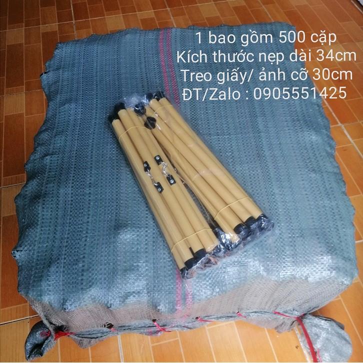 1 BAO ống trúc treo ảnh.Ống trúc treo giấy viết thư pháp.Ống trúc treo lịch, tranh, giấy a3. Dài 34cm