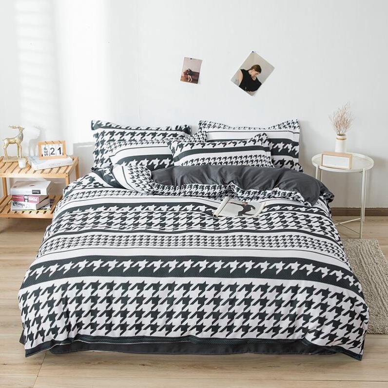 Bộ chăn ga gối , coton poly họa tiết mới đáng yêu đủ size miễn phí bo chun