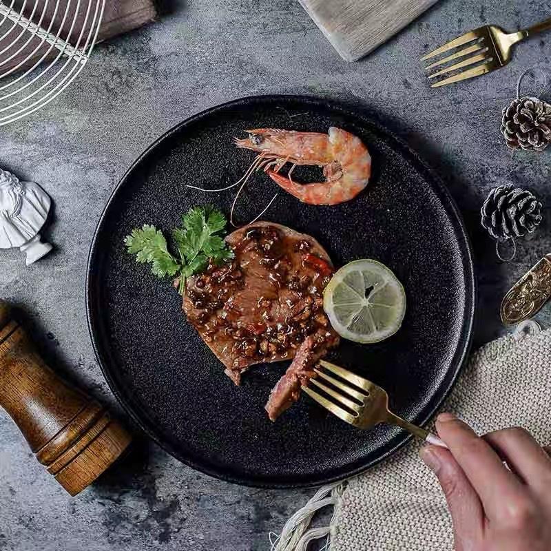 Đĩa sứ tròn phẳng Đen Nhám , Đĩa sứ cao cấp nhà hàng phong cách Bắc Âu
