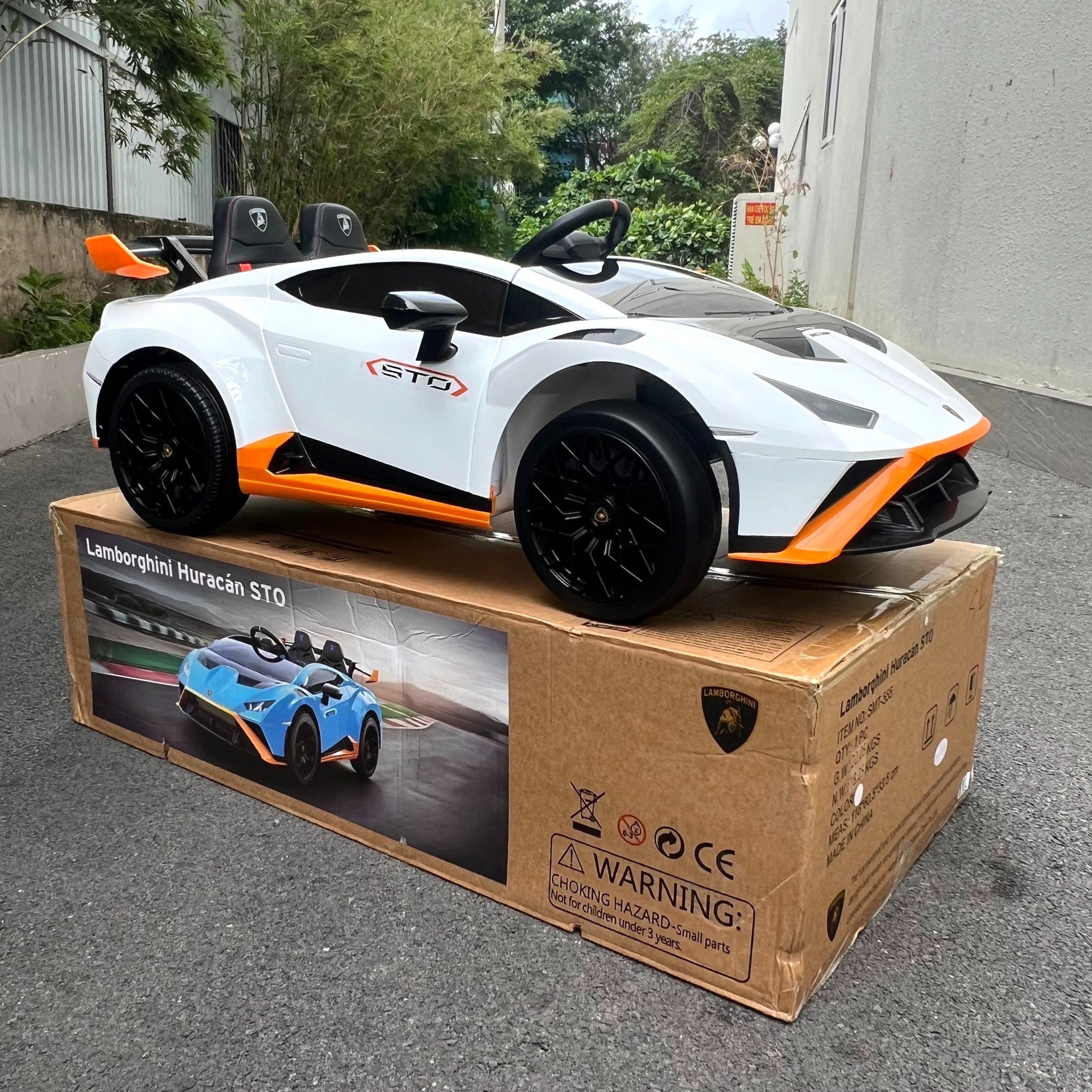 Siêu xe ô tô điện trẻ em Drift Lamborghini BABY PLAZA SMT-555