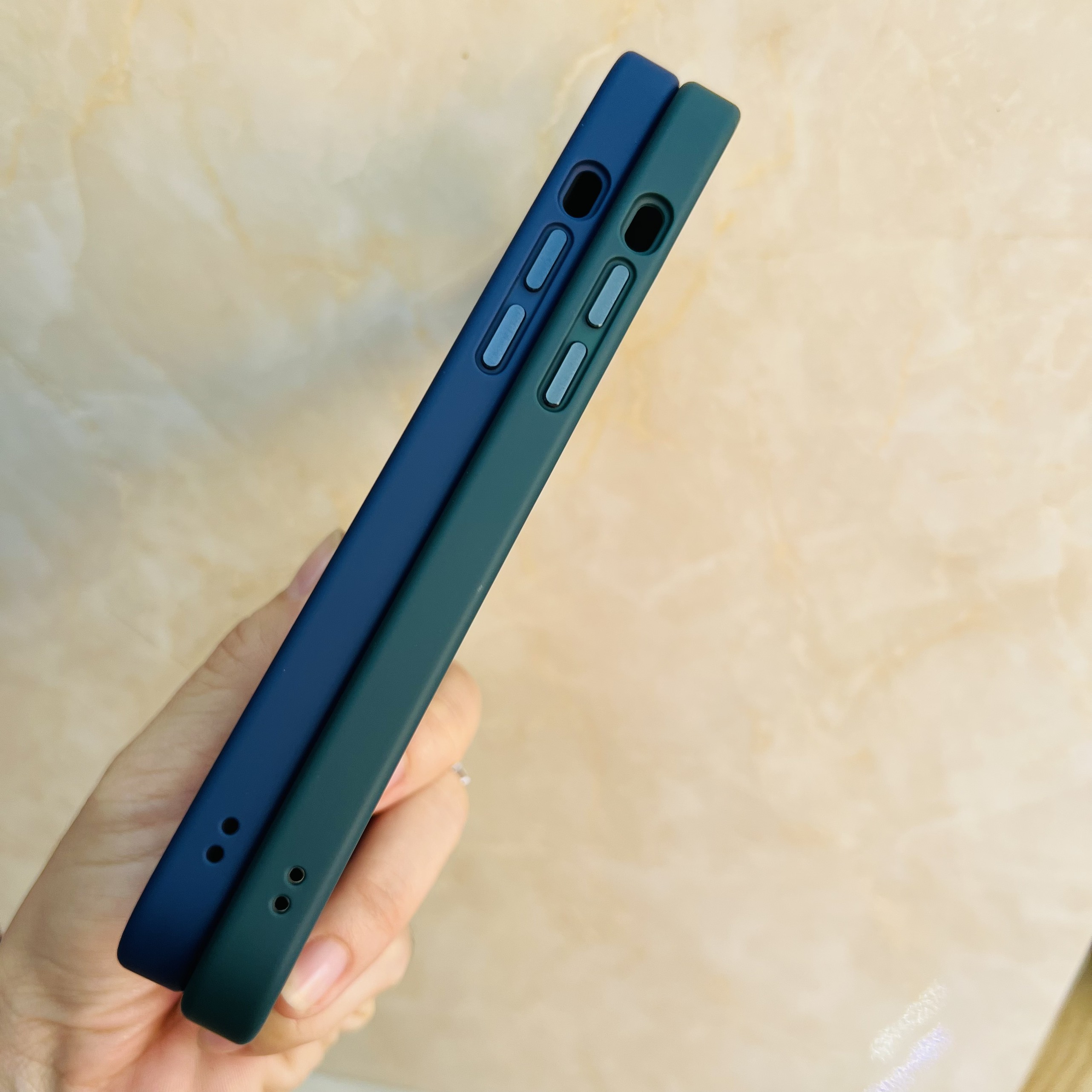 Ốp lưng Likgus lưng nhám chống sốc tốt dành cho iPhone 14 Pro Max - hàng chính hãng