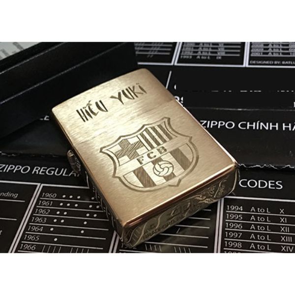 Bật Lửa ZIPPO 204B KHẮC LOGO FC BARCELONA 05 – ZIPPO 204B.BAR05