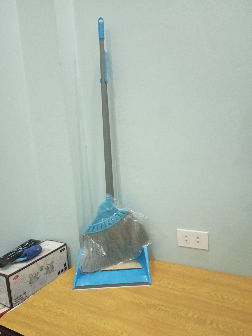 Bộ chổi quét nhà kèm hót rác, chổi cước nhựa , chổi nhựa quét sàn ướt , sàn khô -  Thái Lan