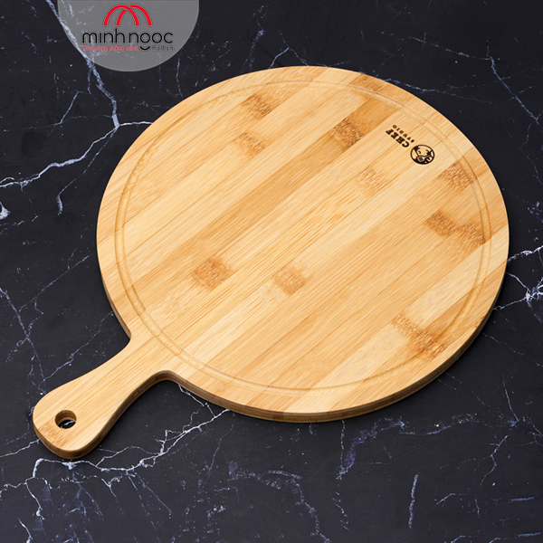 Thớt tre Chef Studio hình tròn có tay cầm 40x30x1.5cm, MSP-CB43. Cắt, thái rau củ, dùng decor, bày trí.