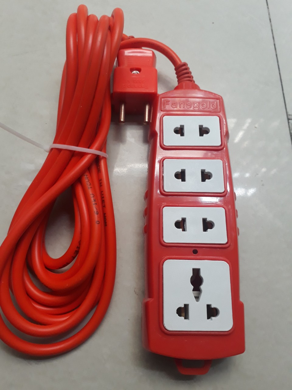 Ổ cắm chịu tải 4 lổ 5m(6000w)