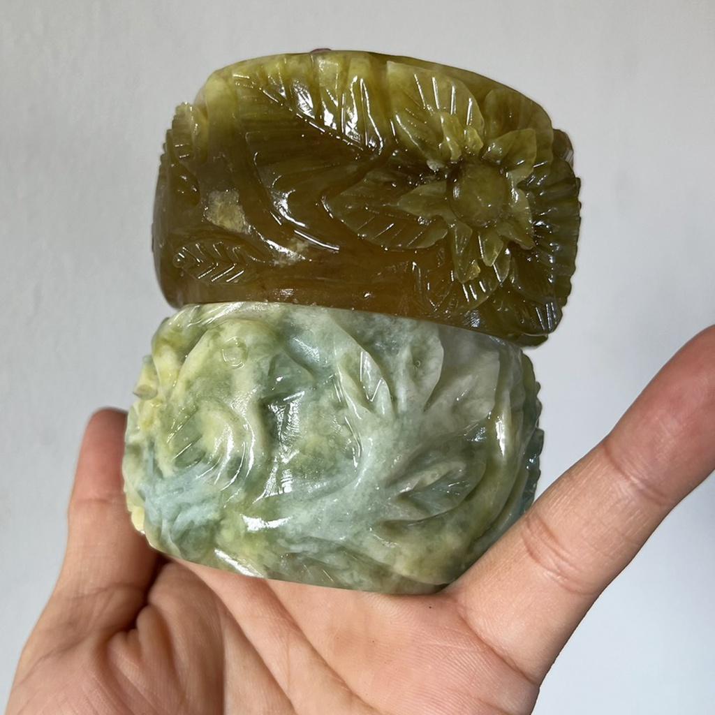 Vòng tay chạm hoa ngọc thật bản ôm