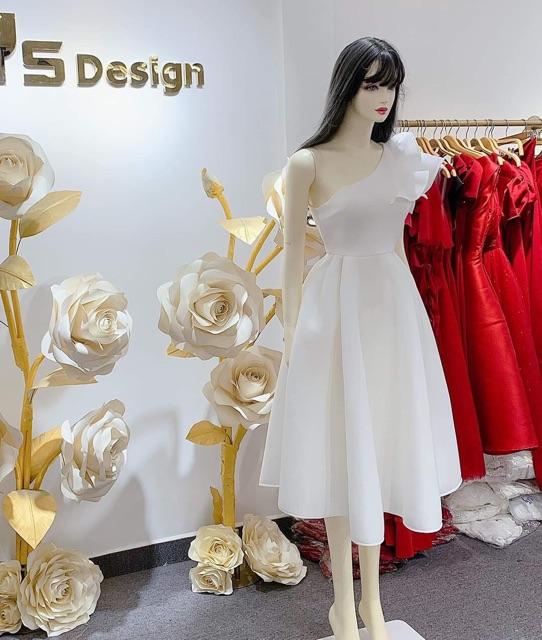 Đầm lệch vai bèo