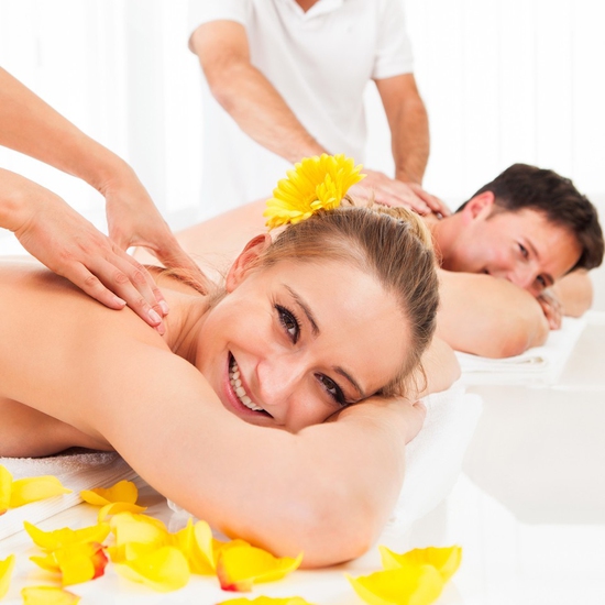 Rita Homespa - Couple VIP Chăm Sóc Da Chạy vitanmin C Cơ Bản Kết Hợp Massage Boby Đá Nóng/ Tinh Dầu 120 Phút