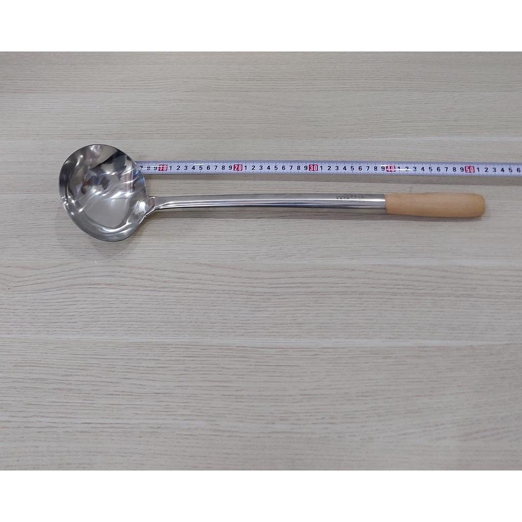 Vá xào inox cán gỗ nhiều size