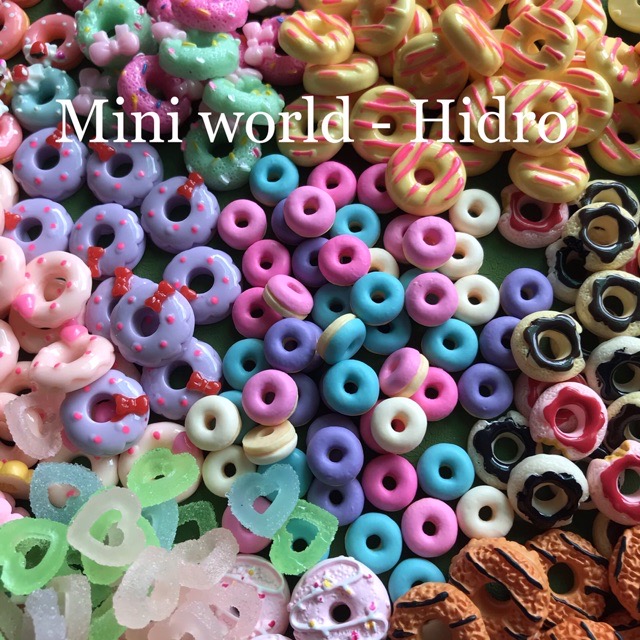 Combo 10 cái mô hình bánh ngọt donut mini trang trí nhà búp bê. Trang trí ốp điện thoại. Phụ kiện móc khoá.