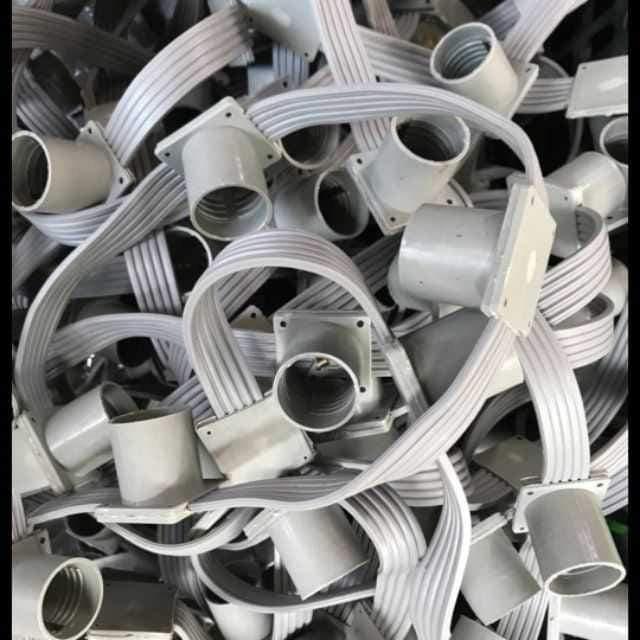 Dây đui trang trí cửa quán 1m 6 đui màu ghi trang trí đẹp của quán, khuôn biển thêm xinh0