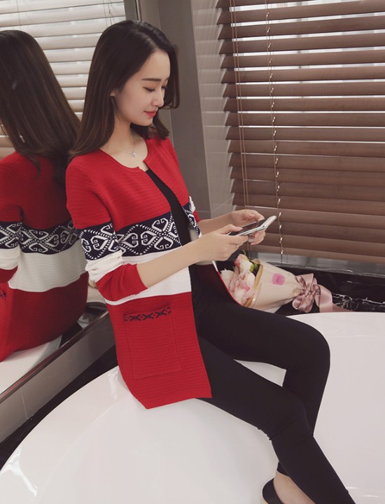 Áo khoác nữ họa tiết phối màu Mã: AO2793 - ĐỎ