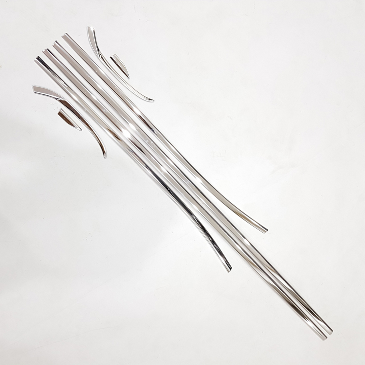 Bộ nẹp viền chân kính INOX dành cho xe Vinfast Fadil