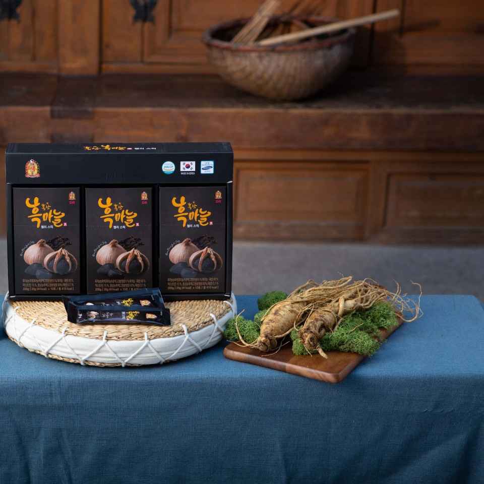 HỘP 3 HỘP 200 GRAM THẠCH TỎI ĐEN HỒNG SÂM HÀN QUỐC