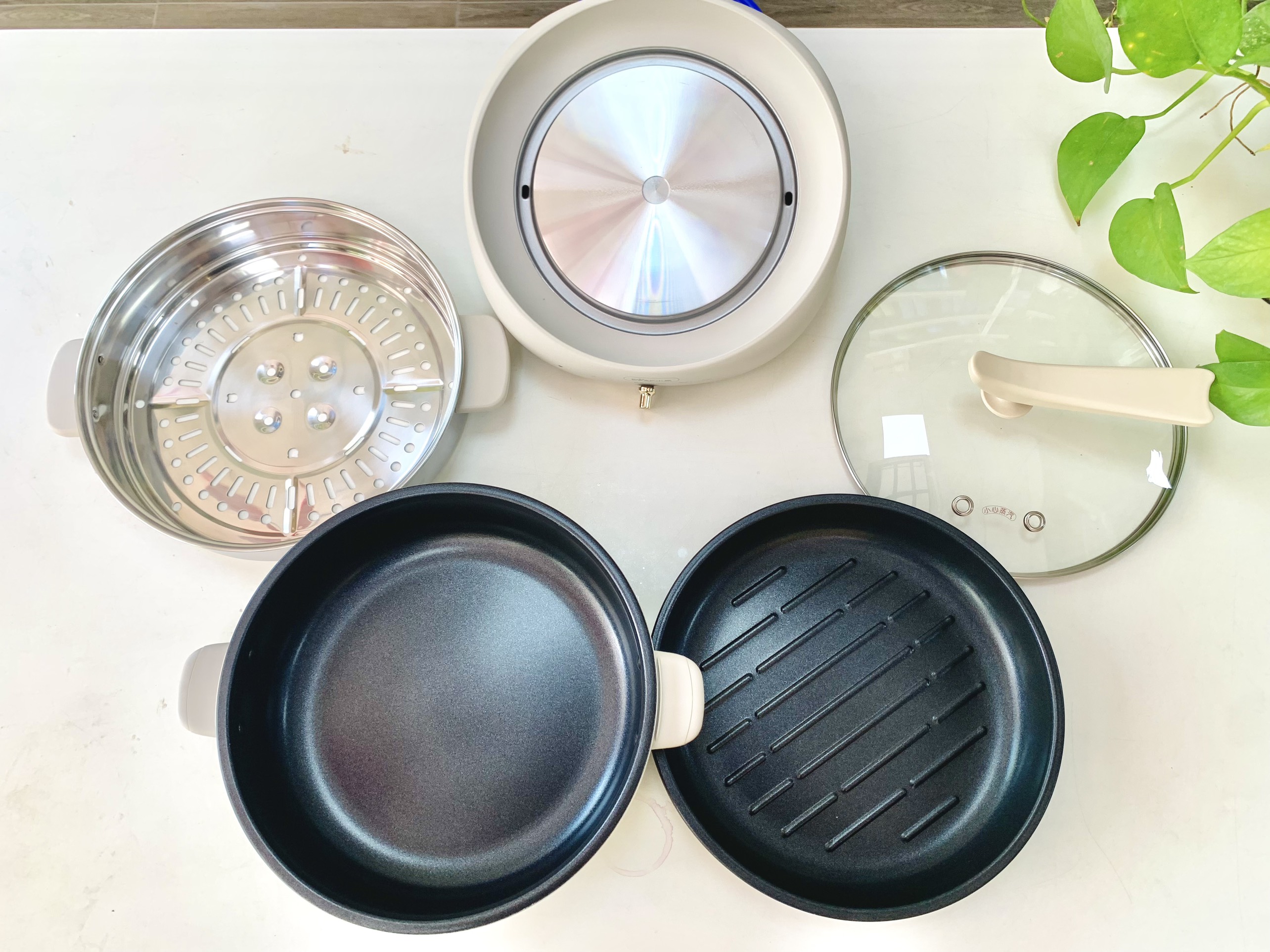 [Hàng chính hãng] Nồi lẩu Bear NĐ C40W2 - 3 khay in 1, dung tích 4L, chống dính tốt, kèm khay hấp