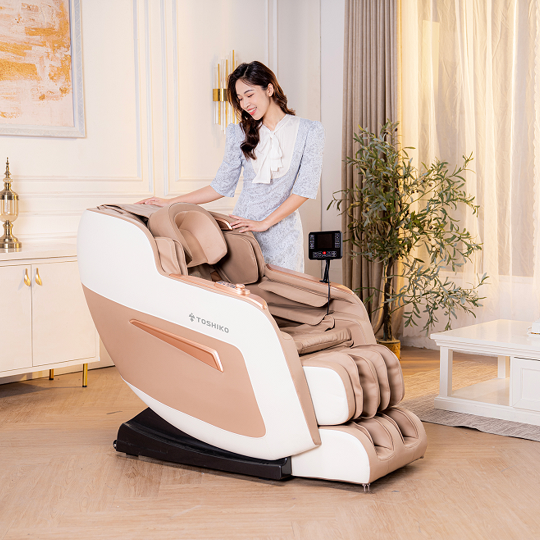 Ghế Massage Toàn Thân Đa Năng Cao Cấp Toshiko T81, điều khiển giọng nói tiếng Việt cao cấp, tổ hợp 15 bài massage chuyên sâu cùng công nghệ quét AI dò tìm huyệt đạo