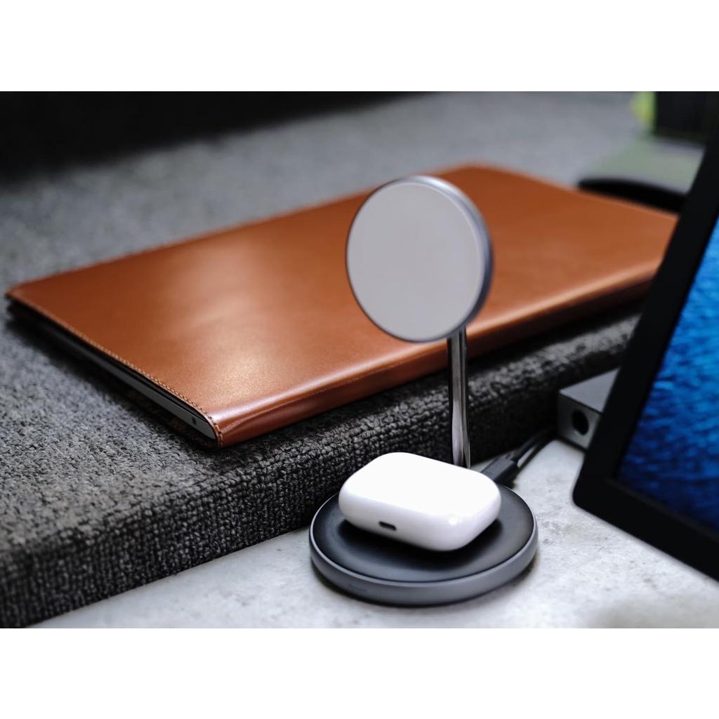 Bộ Sạc Không Dây HYPERJUICE MAGNETIC 2 IN 1 WIRELESS CHARGING STAND dành cho  IPHONE 12 SERIES &amp; AIRPODS - HJ461 - Hàng Chính Hãng