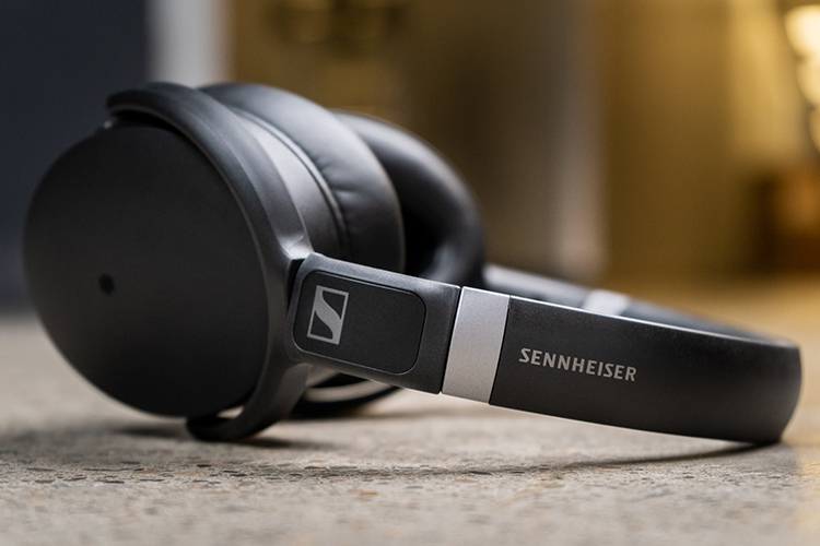 Tai Nghe Bluetooth Chụp Tai Chống Ồn Sennheiser HD 450BT - Hàng Chính Hãng