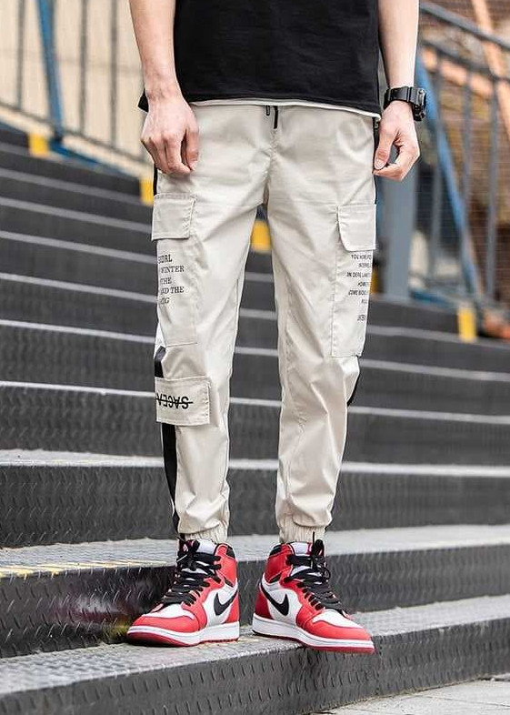 quần jogger sọc thẳng , chữ ngay túi