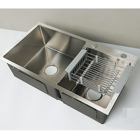 Chậu rửa chén bát inox Valenza 8245 hai hố lệch, kèm bộ xiphong xả chậu, rá inox đa năng