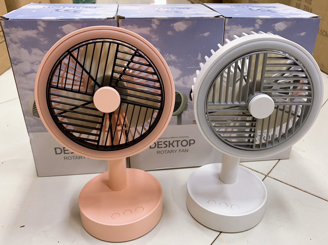 Quạt Mini tích điện có đèn Led để bàn siêu sịn