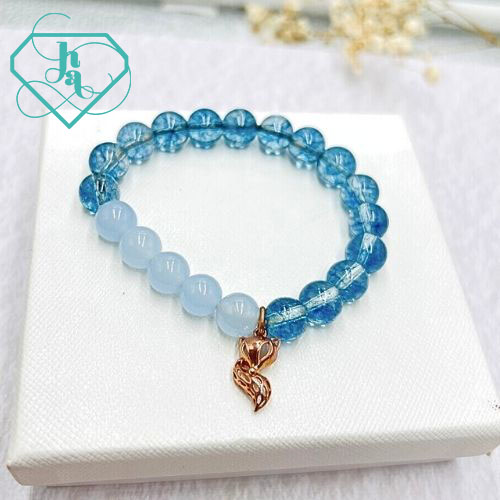 Vòng tay đá thạch anh đính charm vàng 14k