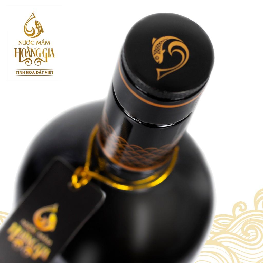 Nước mắm Hoàng Gia 750ml (Hộp gỗ)