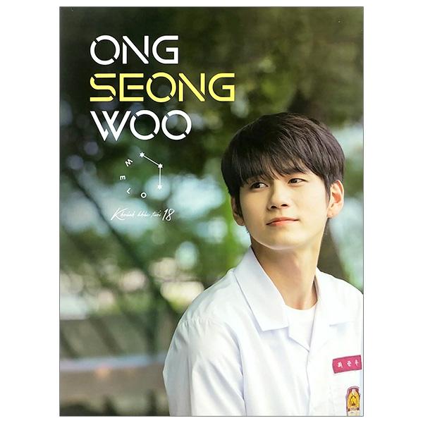 Khoảnh Khắc Tuổi 18 (Kèm Phụ Bản: 1 Postcard Seongwoo Xinh Xắn)
