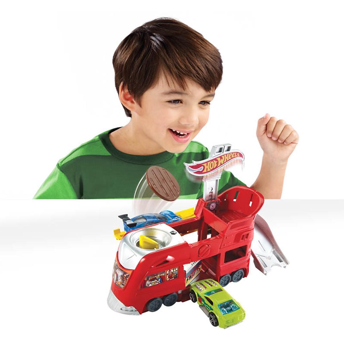 Mô Hình Bộ Hot Wheels Đại Tiệc Bánh Quy - FJN39/FJN34