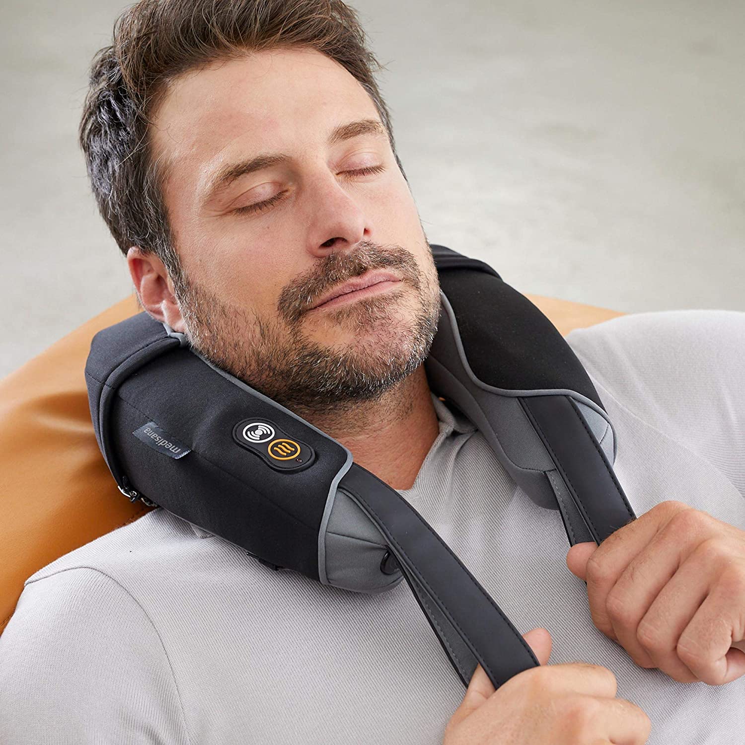 Đai Massage Cổ Medisana NM868, Đai Mát Xa Cổ, Vai, Gáy, Giúp Thư Giãn, Giảm Đau Mỏi Cổ, Vay, Gáy, Nhập Đức, BH 12 Tháng