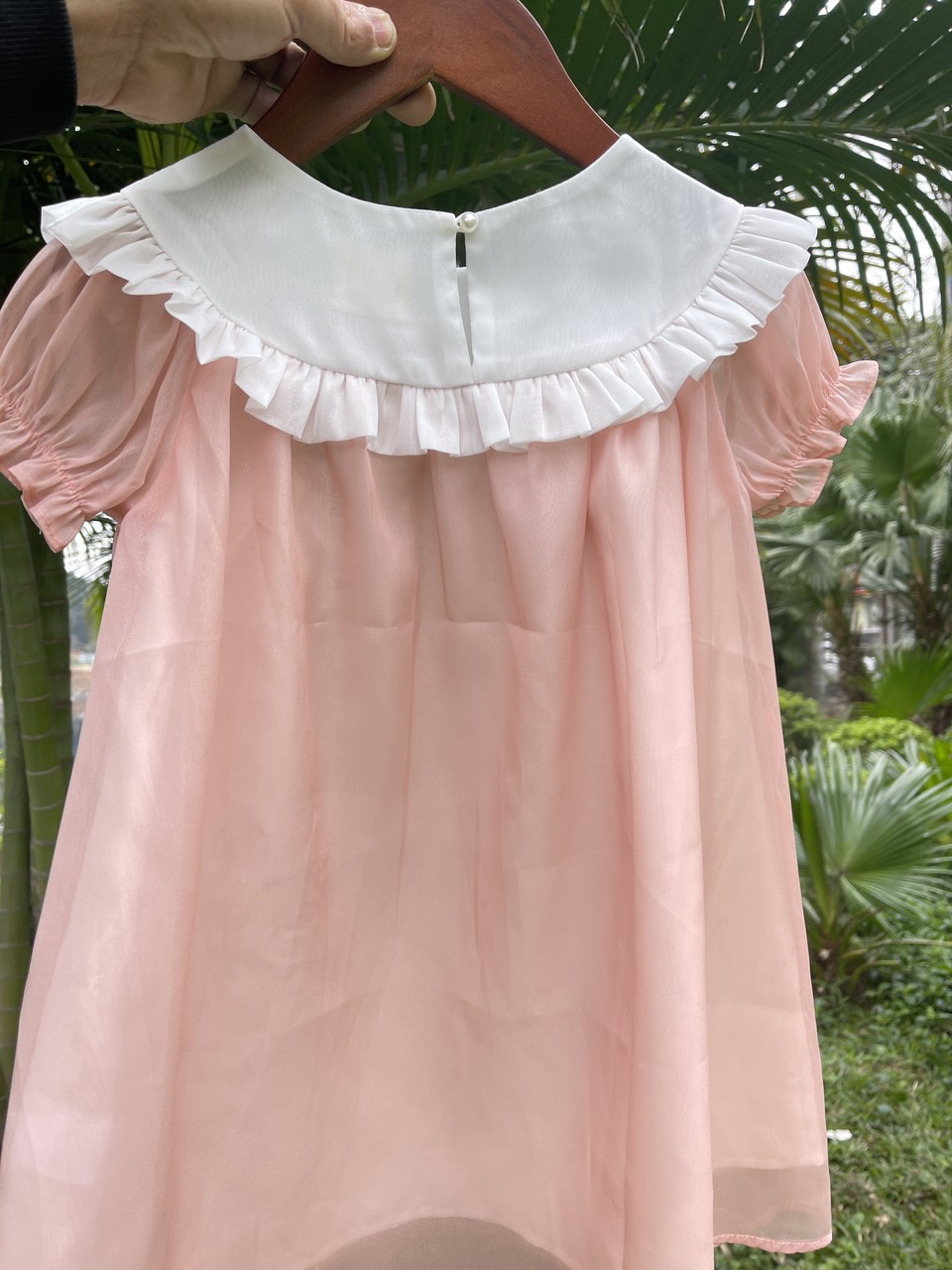 Váy hè cho bé gái, Đầm babydoll trẻ em 2-10 tuổi cổ điệu đính nơ vải tơ nhẹ hàng thiết kế kiểu dáng điệu đà