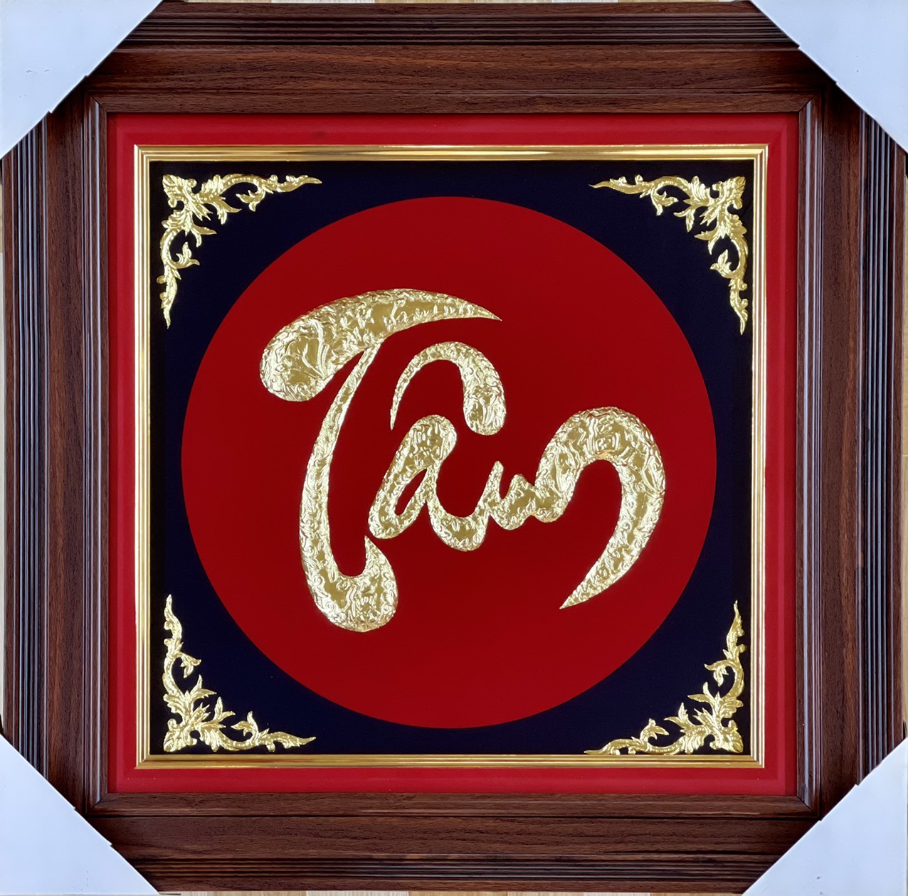HCM- TRANH THƯ PHÁP CHỮ TÂM DÁT VÀNG 24K